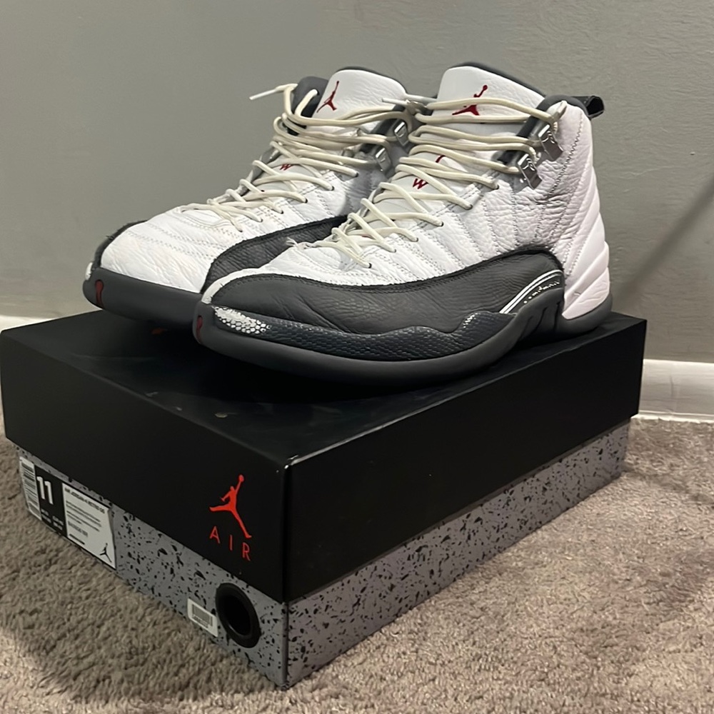 Jordan 12 retro white/dark grey